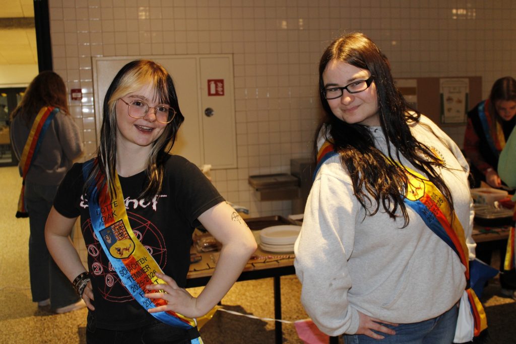 thee avond 7